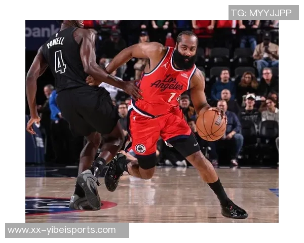 近18场比赛15场胜利登卡体系助快船重回巅峰之路